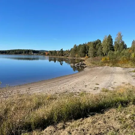 Holiday home With View, Beach, Rowboat, Canoe Austvatn