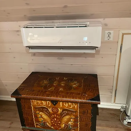 With View, Beach, Rowboat, Canoe 度假居 Austvatn