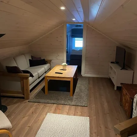 Holiday home With View, Beach, Rowboat, Canoe Austvatn