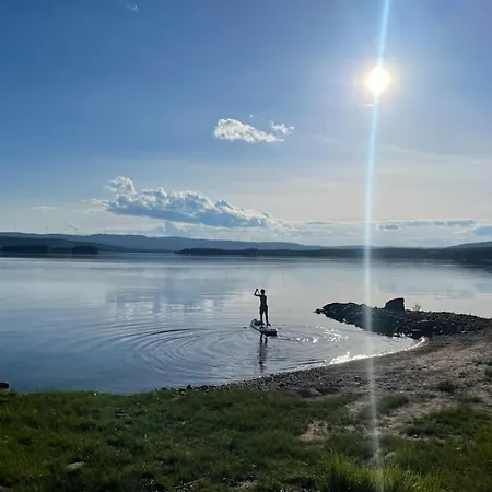 With View, Beach, Rowboat, Canoe 度假居 *